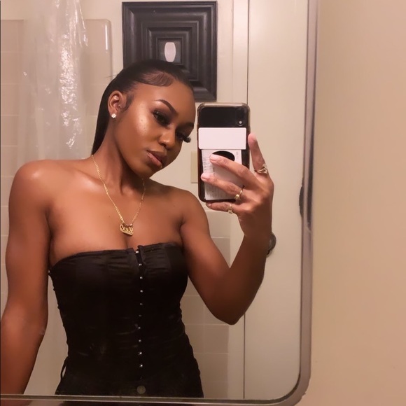 Meet your Posher, Lexi - Picture 1 of 1